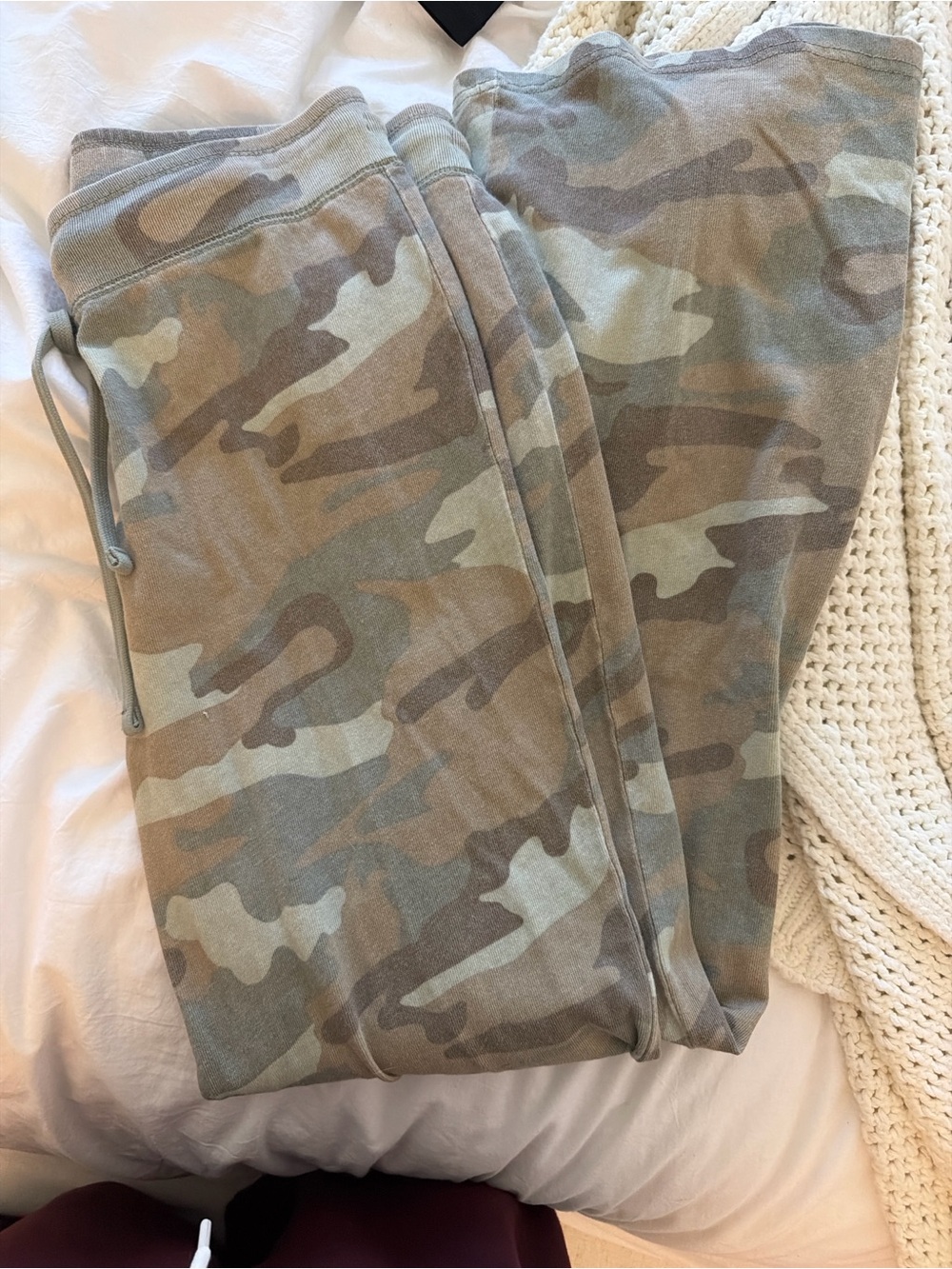 Brandy Melville Camo Straight-Leg Pants in Olive and Tan